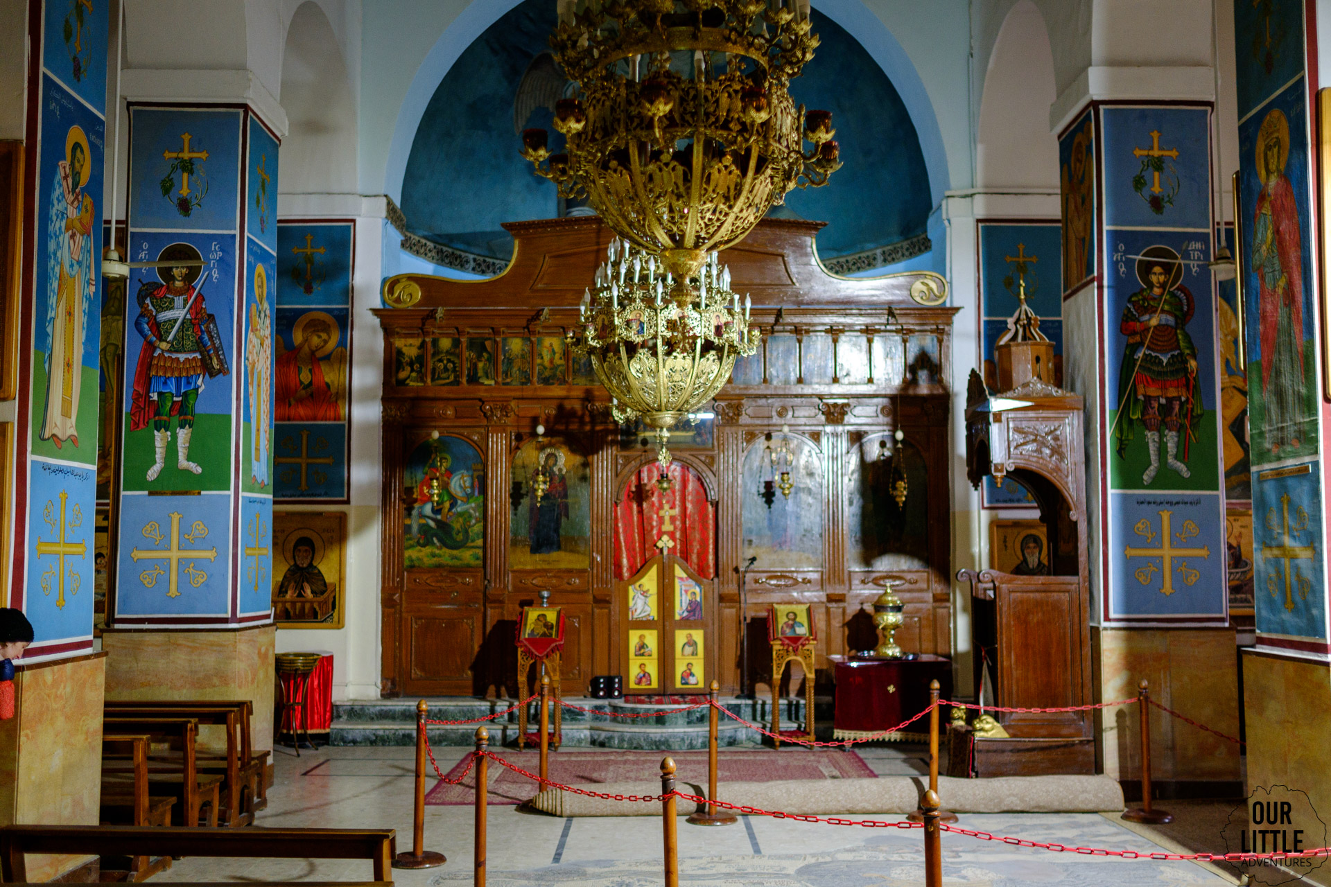 ikonostas w cerkwi św. Jerzego w madbanie