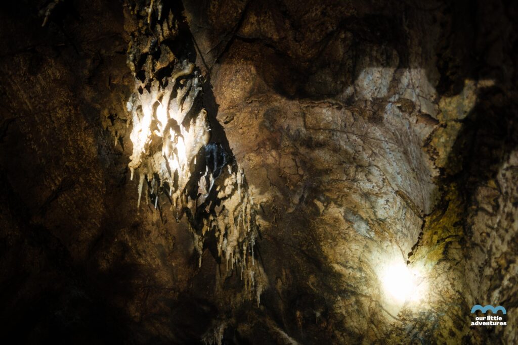 Khao Mai Kaew Cave, Koh Lanta w Tajlandii - opis trekkingu do jaskini z dziećmi, zdjęcie pochodzi z bloga OurLittleAdventures.pl